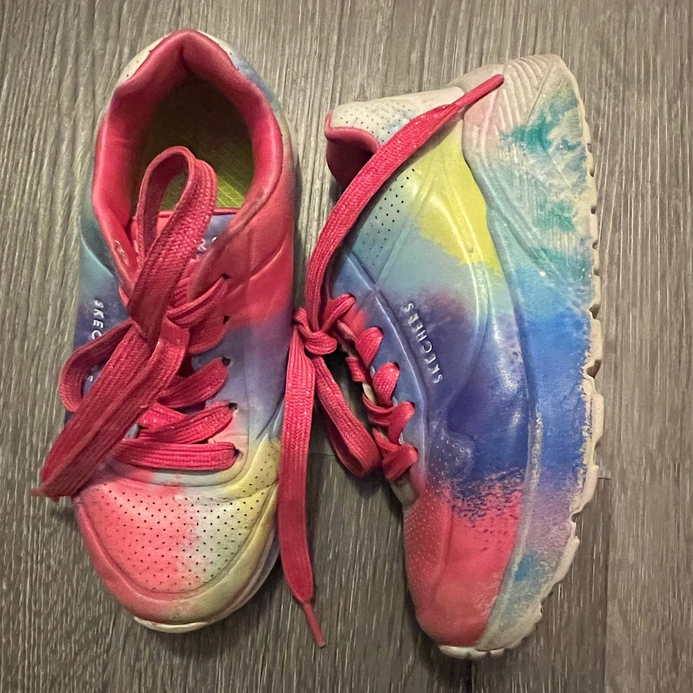 Rainbow sketchers for girls , size 11